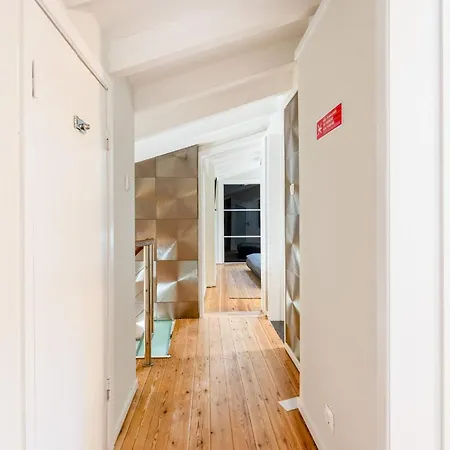 Charming And Comfy 3 Bdr House By Lovelystay