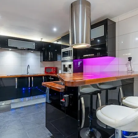 בית נופש Charming And Comfy 3 Bdr House By Lovelystay Barao de Sao Joao