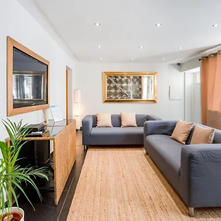 בית נופש Charming And Comfy 3 Bdr House By Lovelystay *