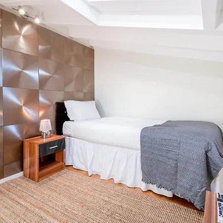 Charming And Comfy 3 Bdr House By Lovelystay
